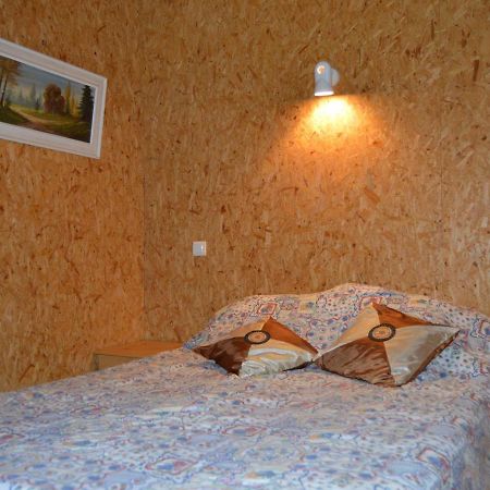Chalet En Pleine Nature A Orsennes Avec Etang A Proximite, Ideal Pour 6 Personnes Et Animaux Admis - Fr-1-591-170 المظهر الخارجي الصورة